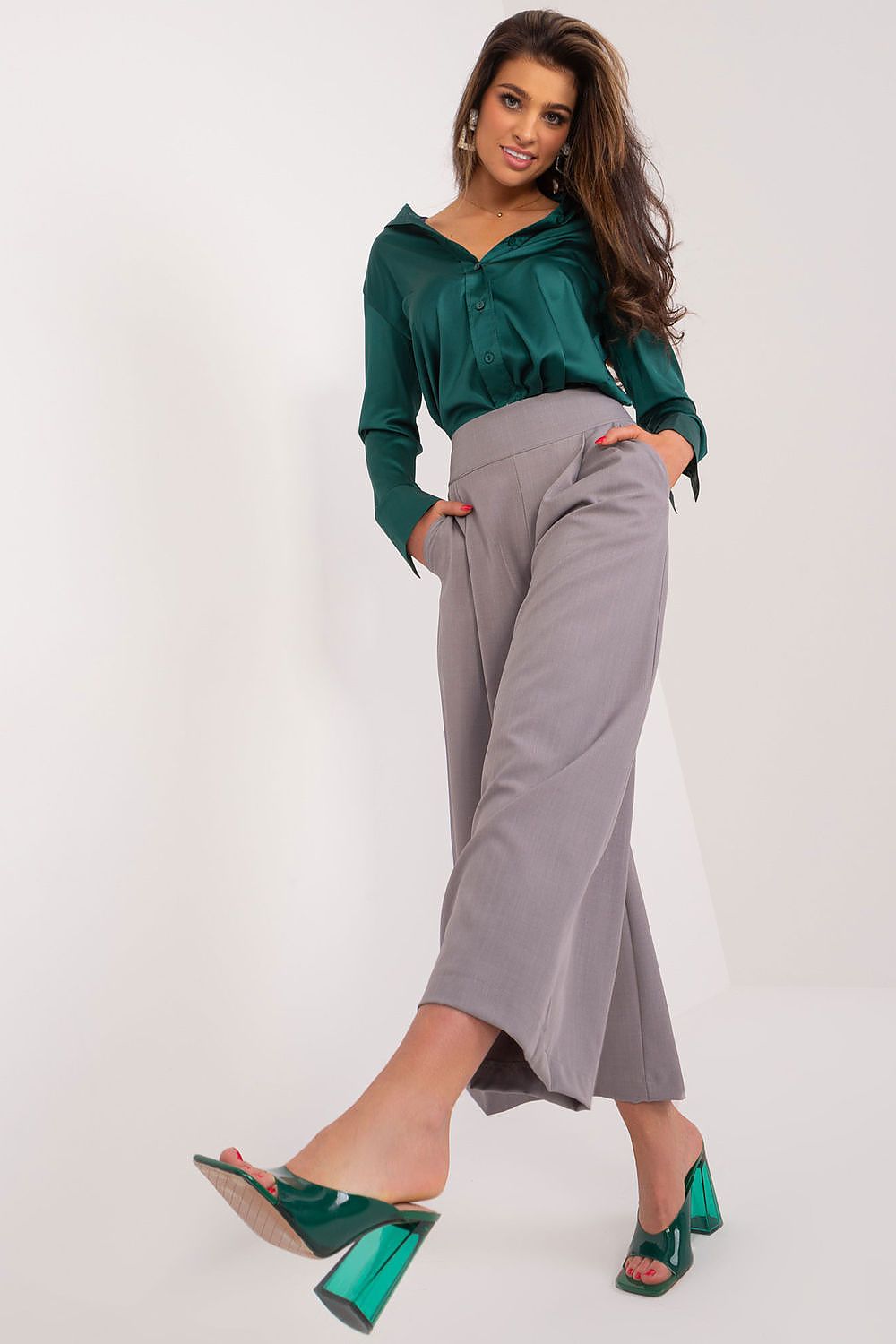  Women trousers model 192506 Italy Moda 