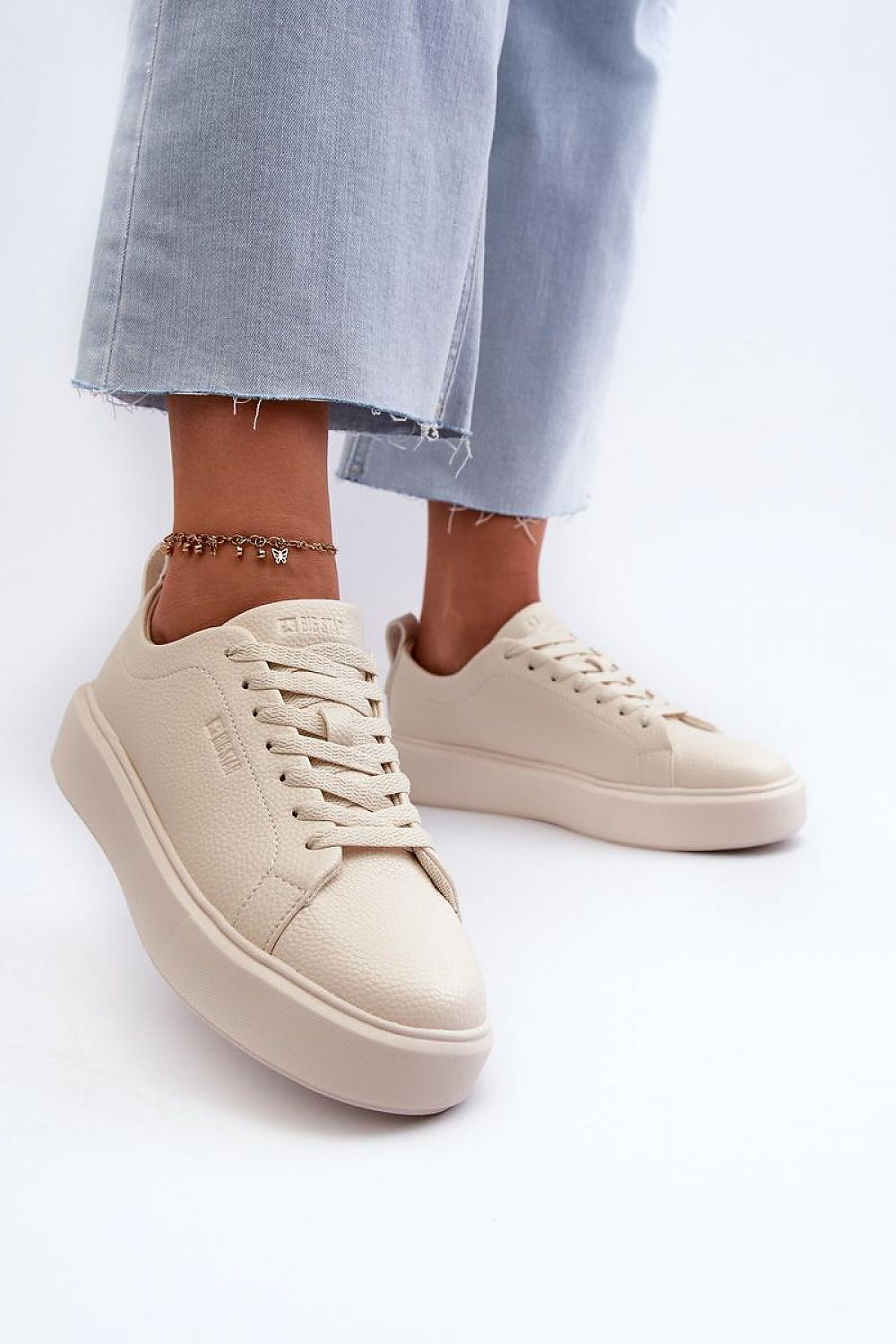  Sport Shoes model 198211 Step in style 
