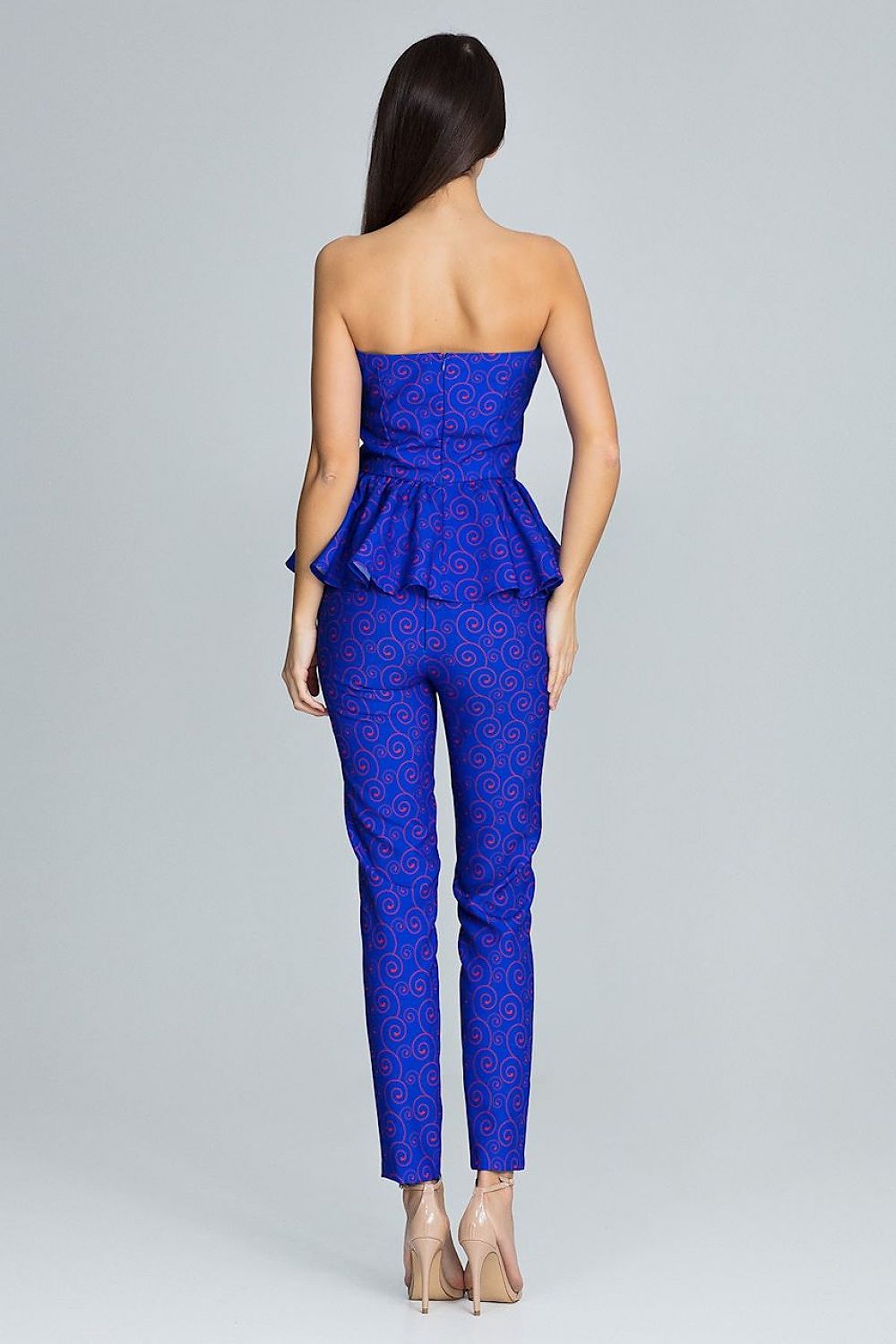 Elevate your style with the Elegant Women's Trousers And Corset Set For Stylish Look, featuring a chic frilled design.