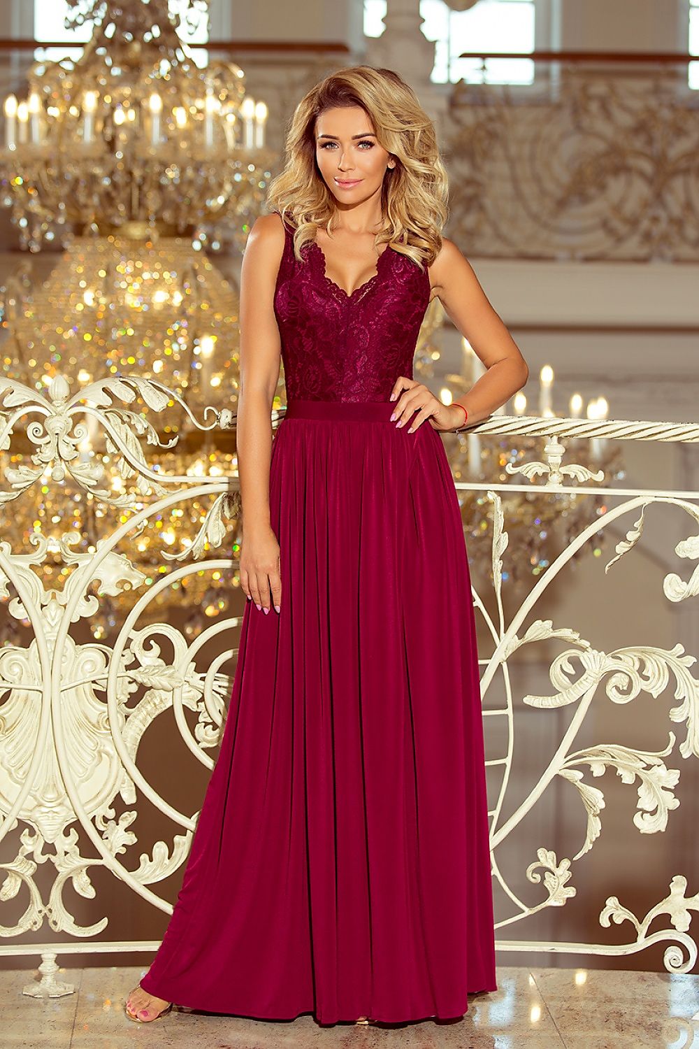  Long dress model 124387 Numoco 