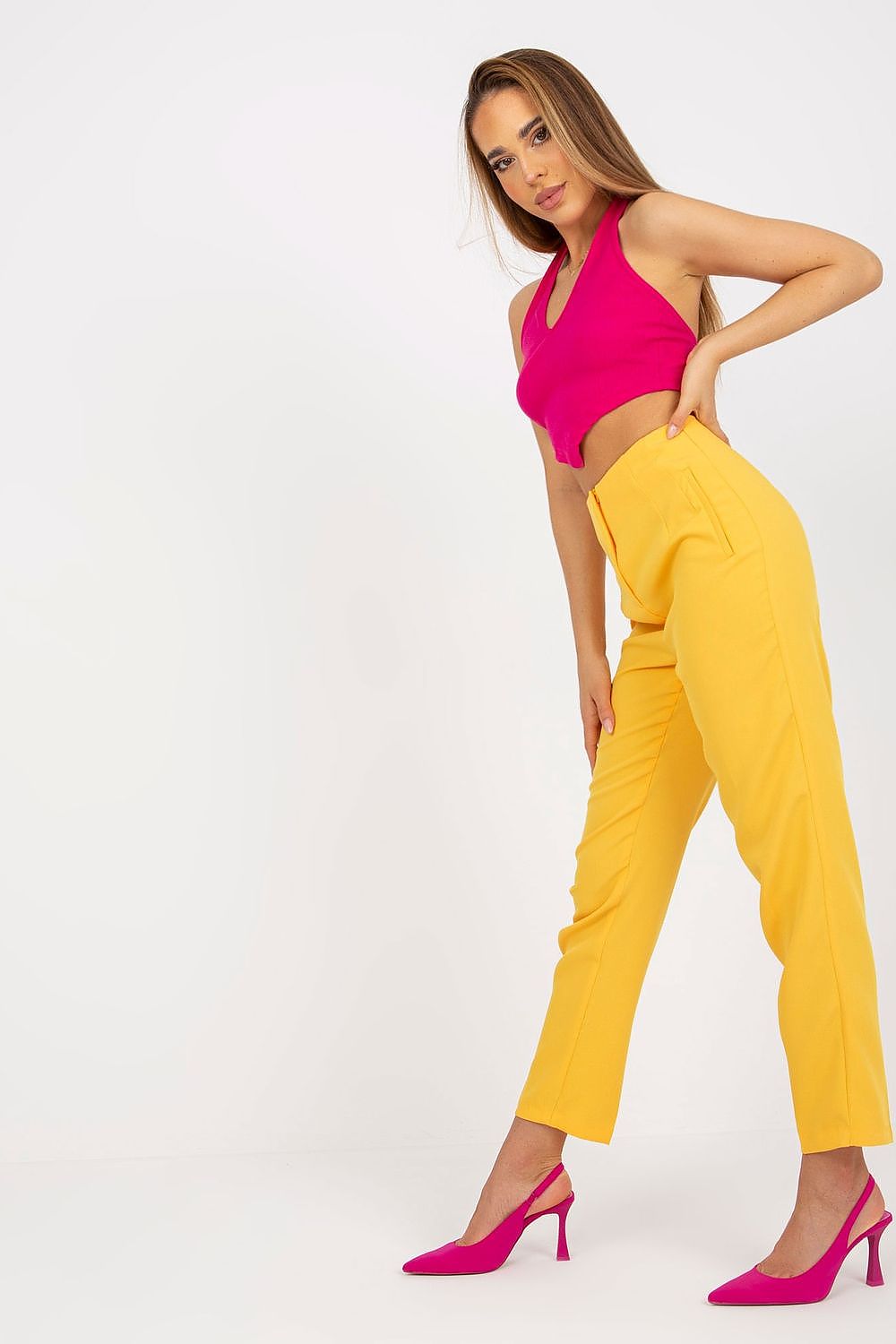  Women trousers model 168066 Xsapienza 