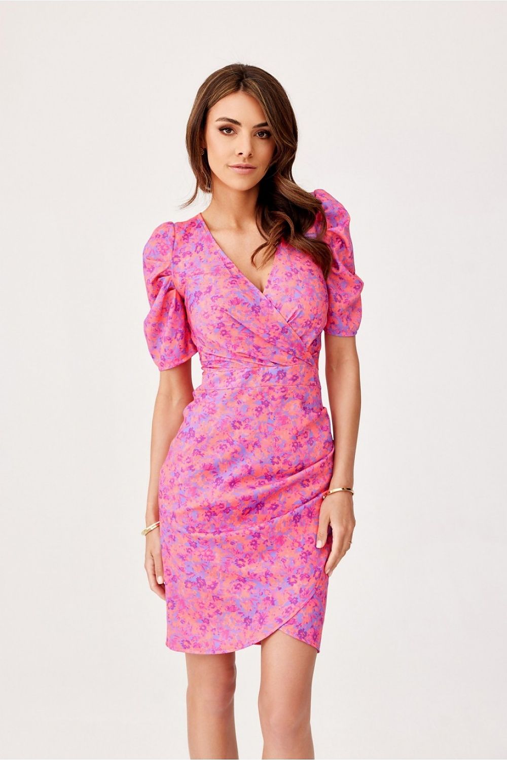 V Neck Short Sleeve Midi Dress for Stylish Women, featuring a flattering neckline and unique overlapping design.